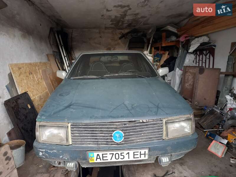 Ліфтбек Fiat Croma 1988 в Павлограді