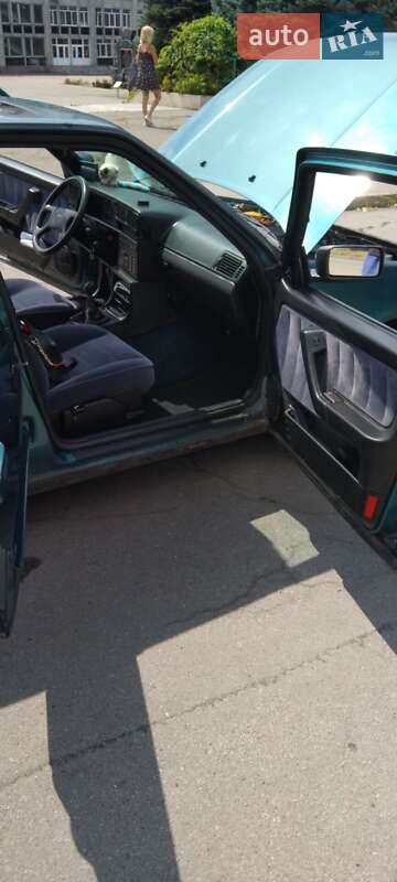 Ліфтбек Fiat Croma 1986 в Кривому Розі