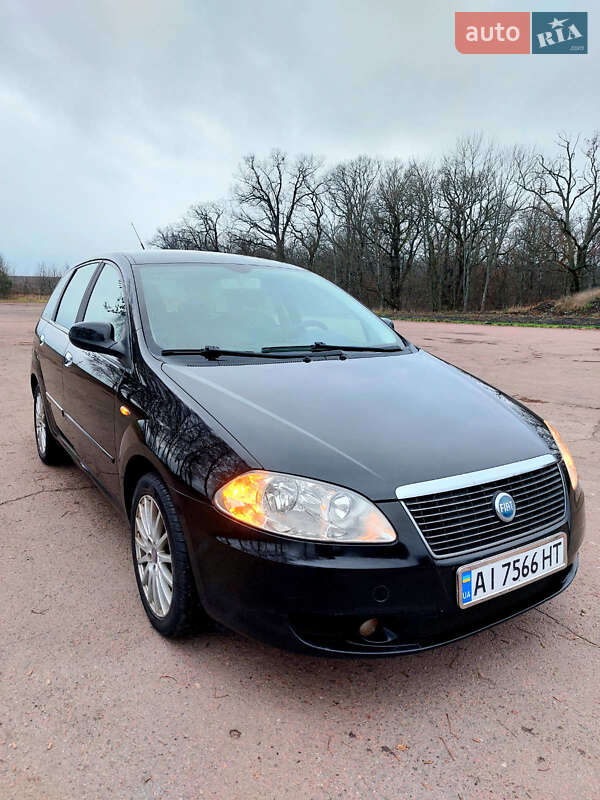 Универсал Fiat Croma 2006 в Ромнах