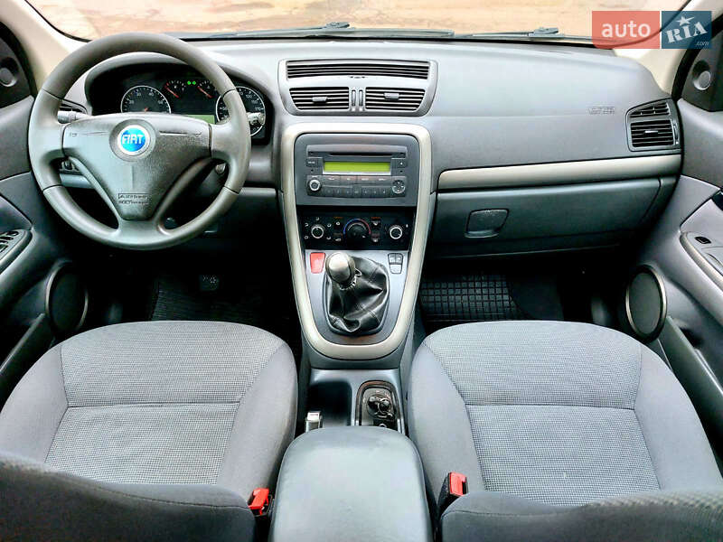 Универсал Fiat Croma 2006 в Ромнах