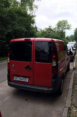 Легковой фургон (до 1,5 т) Fiat Doblo груз.-пасс. 2006 в Львове