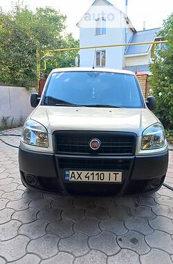 Легковой фургон (до 1,5 т) Fiat Doblo груз.-пасс. 2014 в Харькове