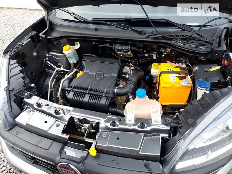 Микровэн Fiat Doblo Panorama 2020 в Александрие