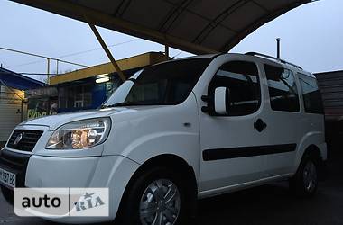 Грузопассажирский фургон Fiat Doblo 2009 в 
