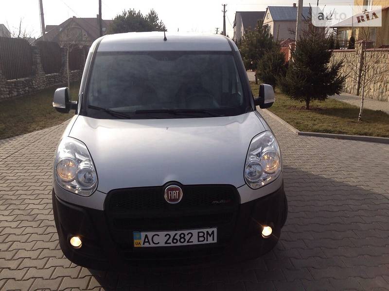 Грузопассажирский фургон Fiat Doblo 2011 в Луцке