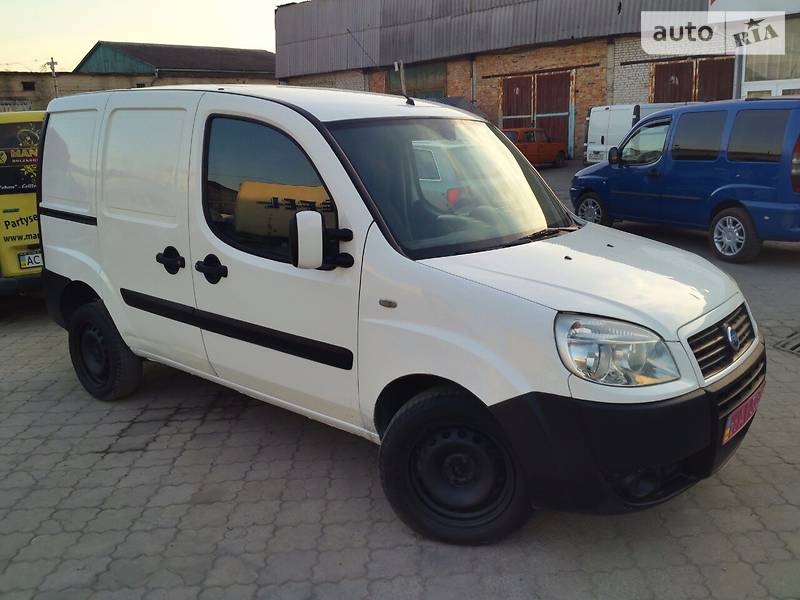 Грузопассажирский фургон Fiat Doblo 2008 в Луцке