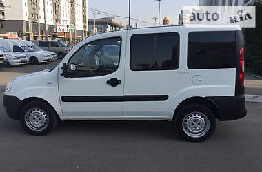 Грузопассажирский фургон Fiat Doblo 2013 в Киеве