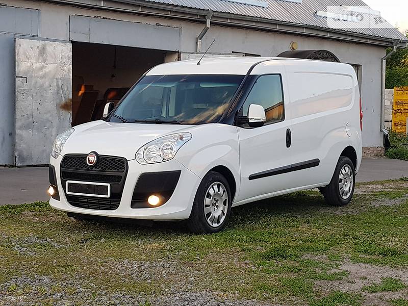 Вантажопасажирський фургон Fiat Doblo 2014 в Бердичеві