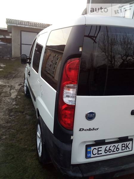 Хэтчбек Fiat Doblo 2006 в Черновцах