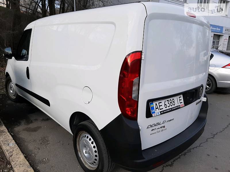 Вантажопасажирський фургон Fiat Doblo 2017 в Дніпрі
