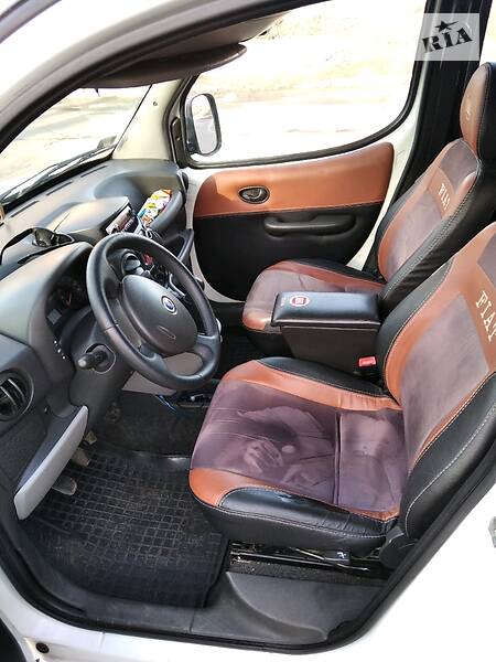 Минивэн Fiat Doblo 2006 в Торецке
