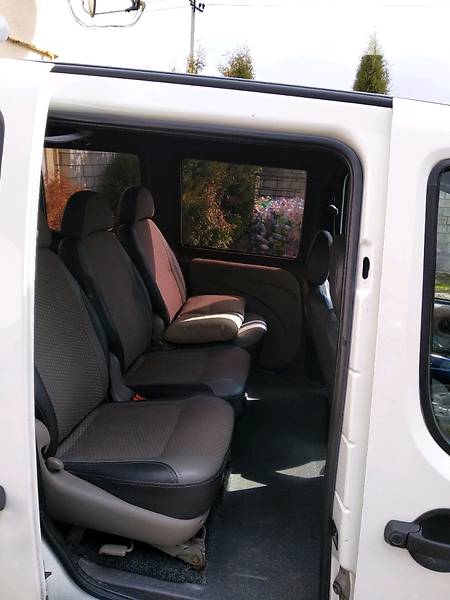Вантажопасажирський фургон Fiat Doblo 2005 в Ємільчиному