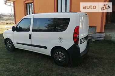 Мінівен Fiat Doblo 2010 в 