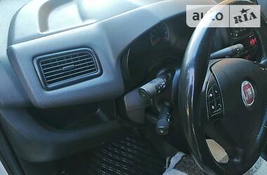 Мінівен Fiat Doblo 2010 в 