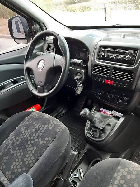 Вантажопасажирський фургон Fiat Doblo 2012 в Хмельницькому фото 16 Вантажопасажирський фургон Fiat Doblo 2012 в Хмельницькому