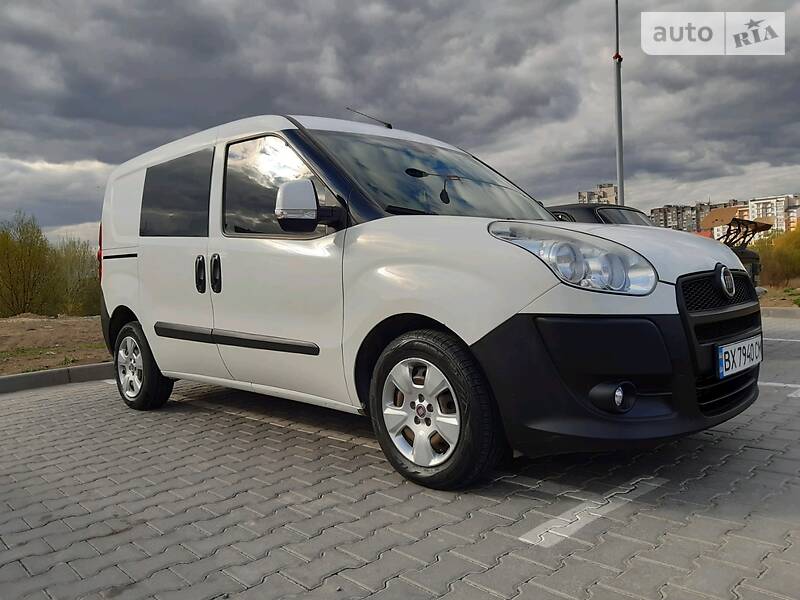 Вантажопасажирський фургон Fiat Doblo 2012 в Хмельницькому фото 12 Вантажопасажирський фургон Fiat Doblo 2012 в Хмельницькому