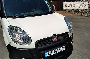 Вантажопасажирський фургон Fiat Doblo 2010 в Вінниці