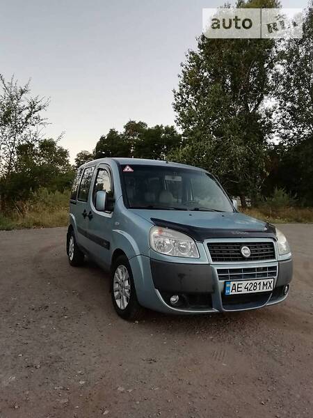 Грузопассажирский фургон Fiat Doblo 2006 в Днепре