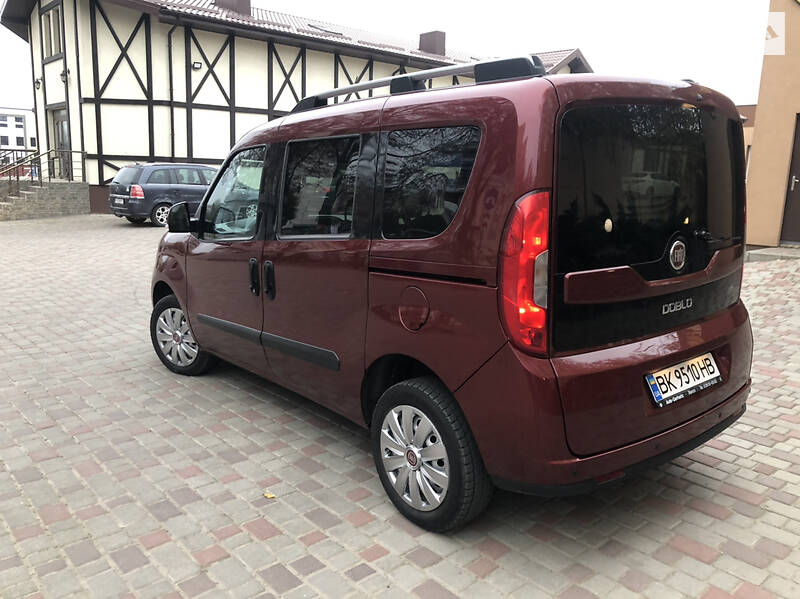 Минивэн Fiat Doblo 2015 в Ровно