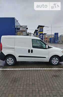 Грузопассажирский фургон Fiat Doblo 2016 в 