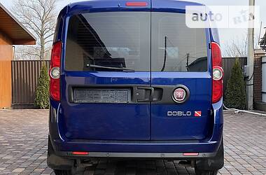 Вантажопасажирський фургон Fiat Doblo 2011 в Чернівцях