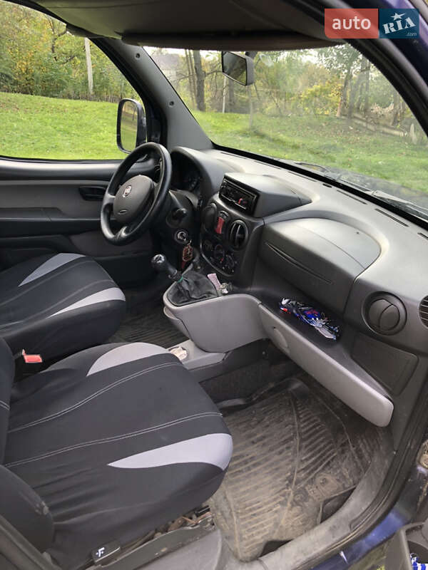 Универсал Fiat Doblo 2009 в Хусте