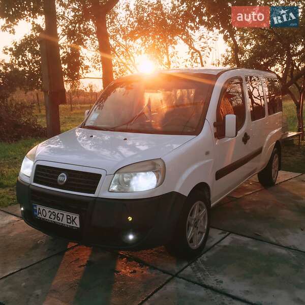 Минивэн Fiat Doblo 2006 в Иршаве