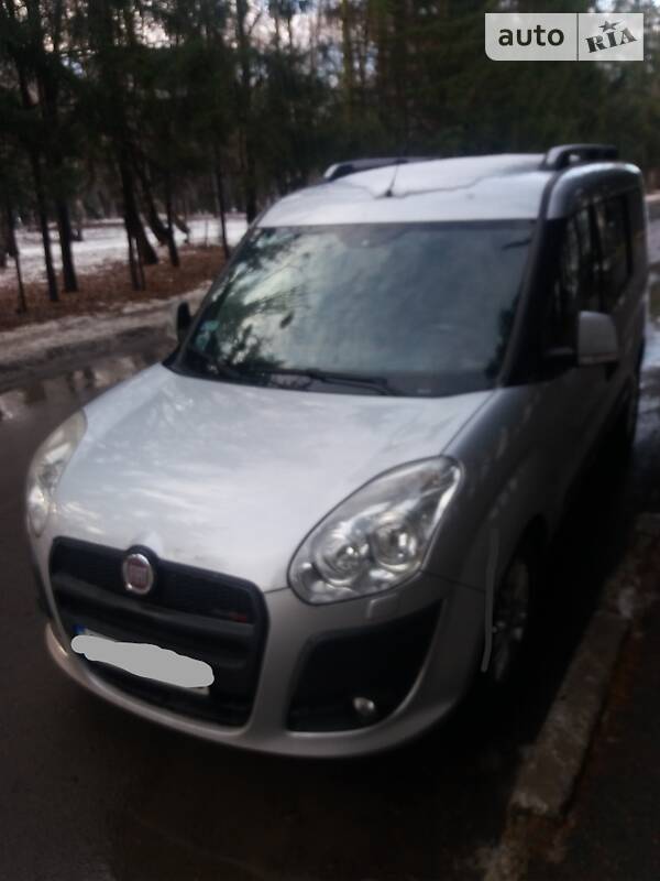 Минивэн Fiat Doblo 2011 в Луцке