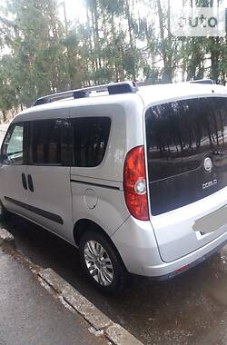 Мінівен Fiat Doblo 2011 в 