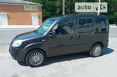 Універсал Fiat Doblo 2006 в Чернівцях