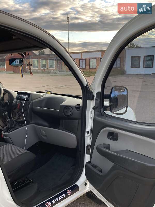 Минивэн Fiat Doblo 2006 в Прилуках