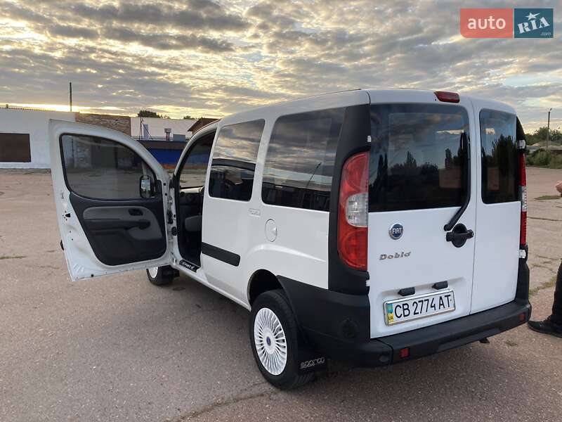 Минивэн Fiat Doblo 2006 в Прилуках