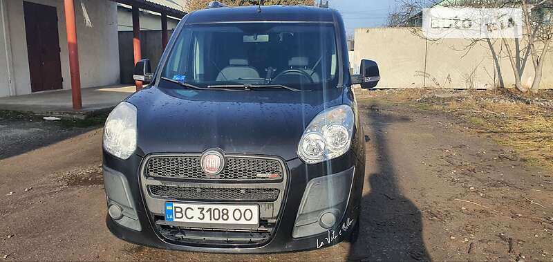 Минивэн Fiat Doblo 2010 в Львове