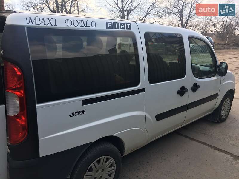 Минивэн Fiat Doblo 2006 в Городке