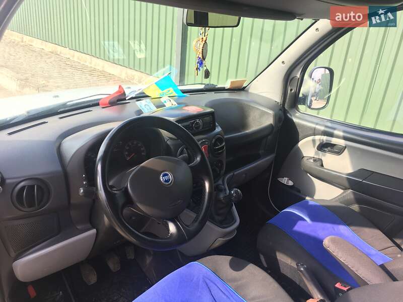 Минивэн Fiat Doblo 2006 в Городке