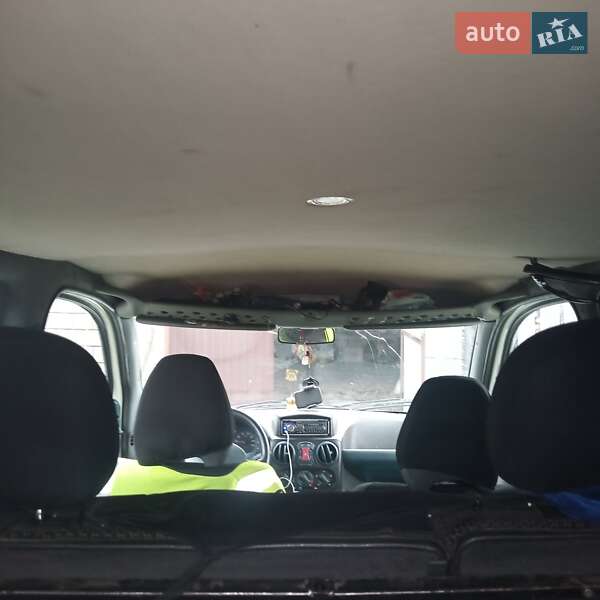 Минивэн Fiat Doblo 2004 в Сарнах