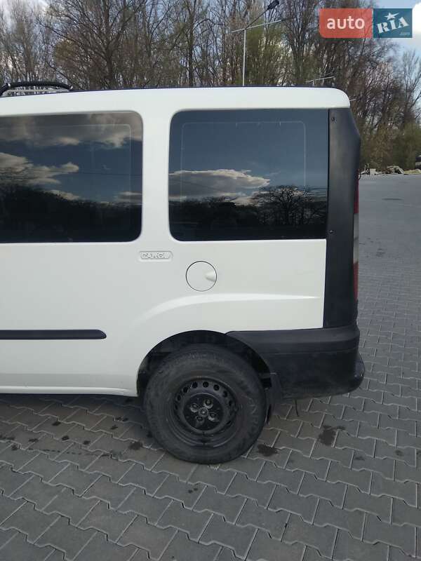 Мінівен Fiat Doblo 2004 в Трускавці