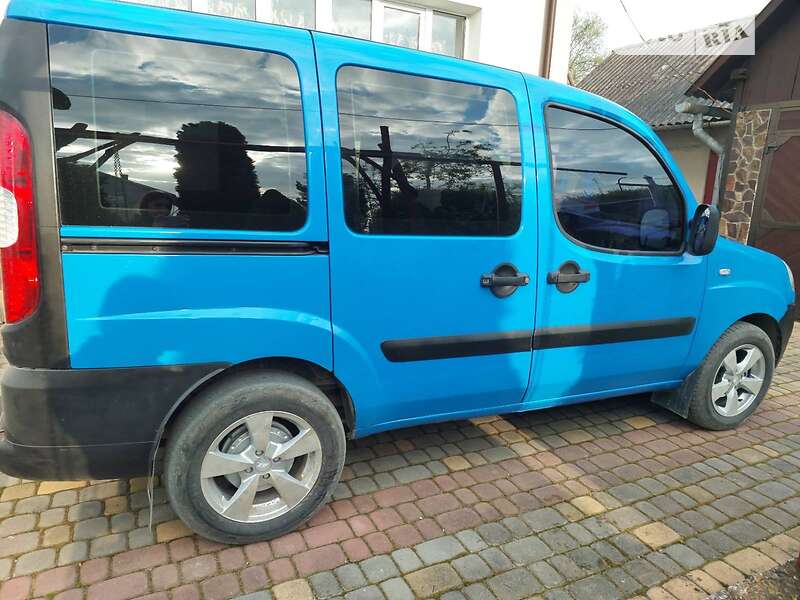 Мінівен Fiat Doblo 2009 в 