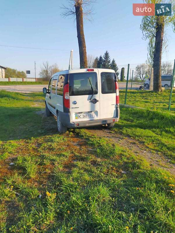 Седан Fiat Doblo 2006 в Городке