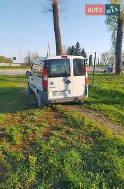Седан Fiat Doblo 2006 в 