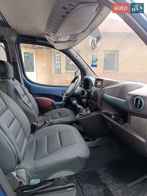 Минивэн Fiat Doblo 2004 в Запорожье