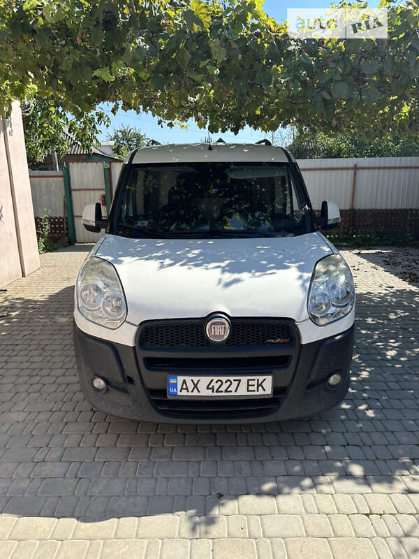Fiat Doblo 2010