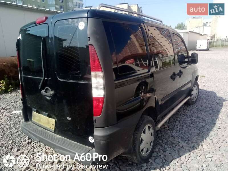 Минивэн Fiat Doblo 2002 в Львове