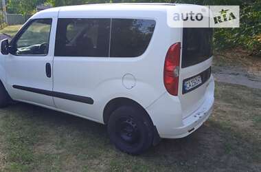 Грузовой фургон Fiat Doblo 2012 в 