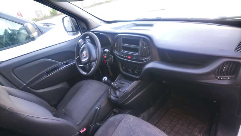 Грузовой фургон Fiat Doblo 2015 в Киеве фото 5 Грузовой фургон Fiat Doblo 2015 в Киеве