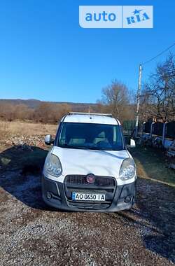 Вантажний фургон Fiat Doblo 2012 в Мукачевому