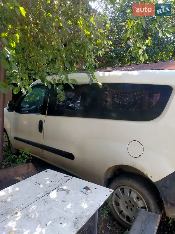 Fiat Doblo 2010