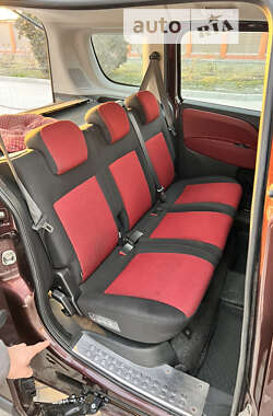 Минивэн Fiat Doblo 2011 в 