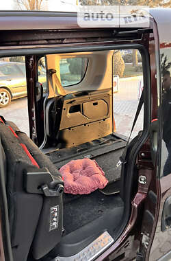 Минивэн Fiat Doblo 2011 в 
