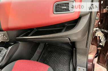 Минивэн Fiat Doblo 2011 в 